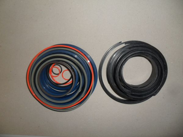 Dichtungssatz sealing kit f. Zylinderhub 5600 für Behälterlänge 7200-second type Art.Nr. 24236